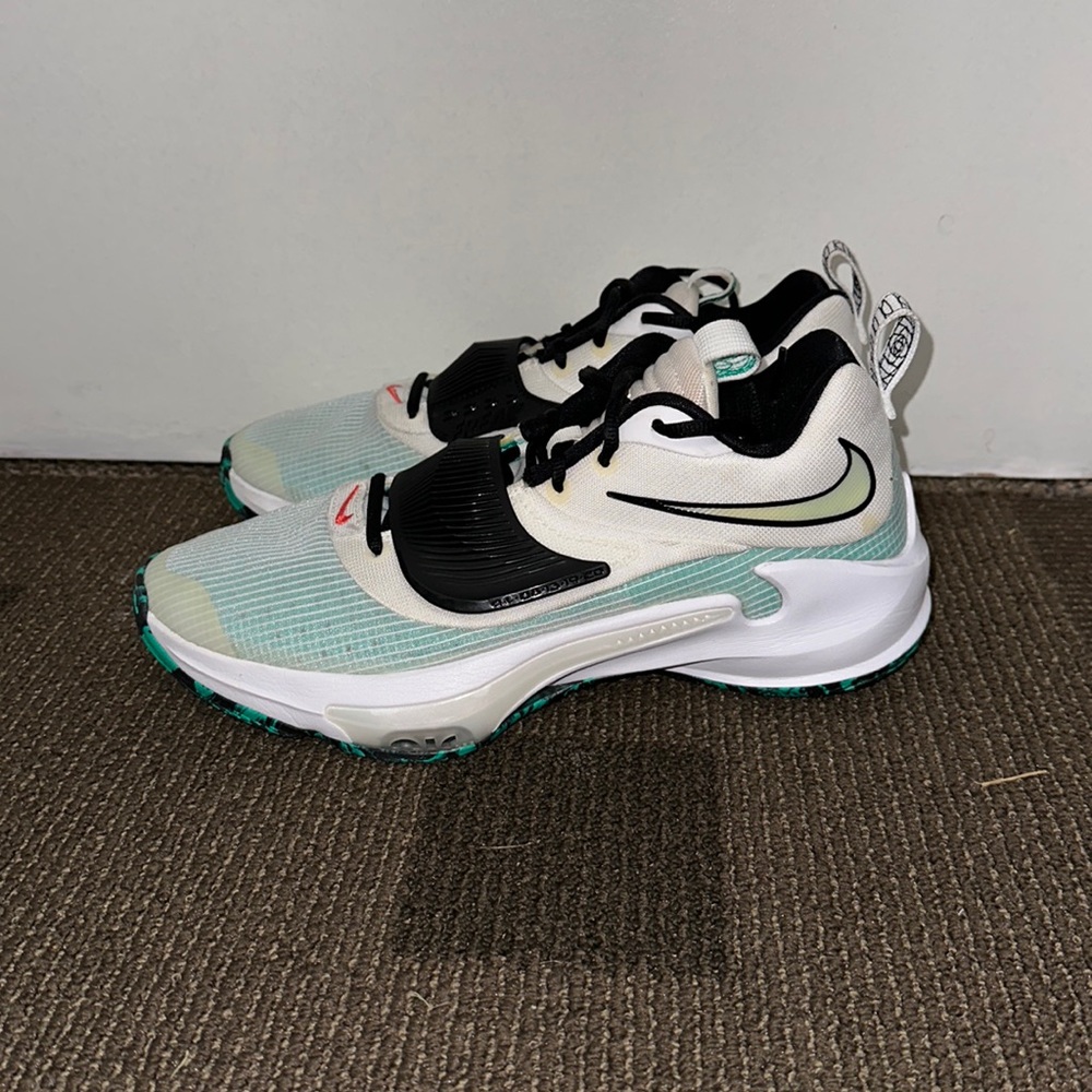 Men’s Nike Zoom Freak 3